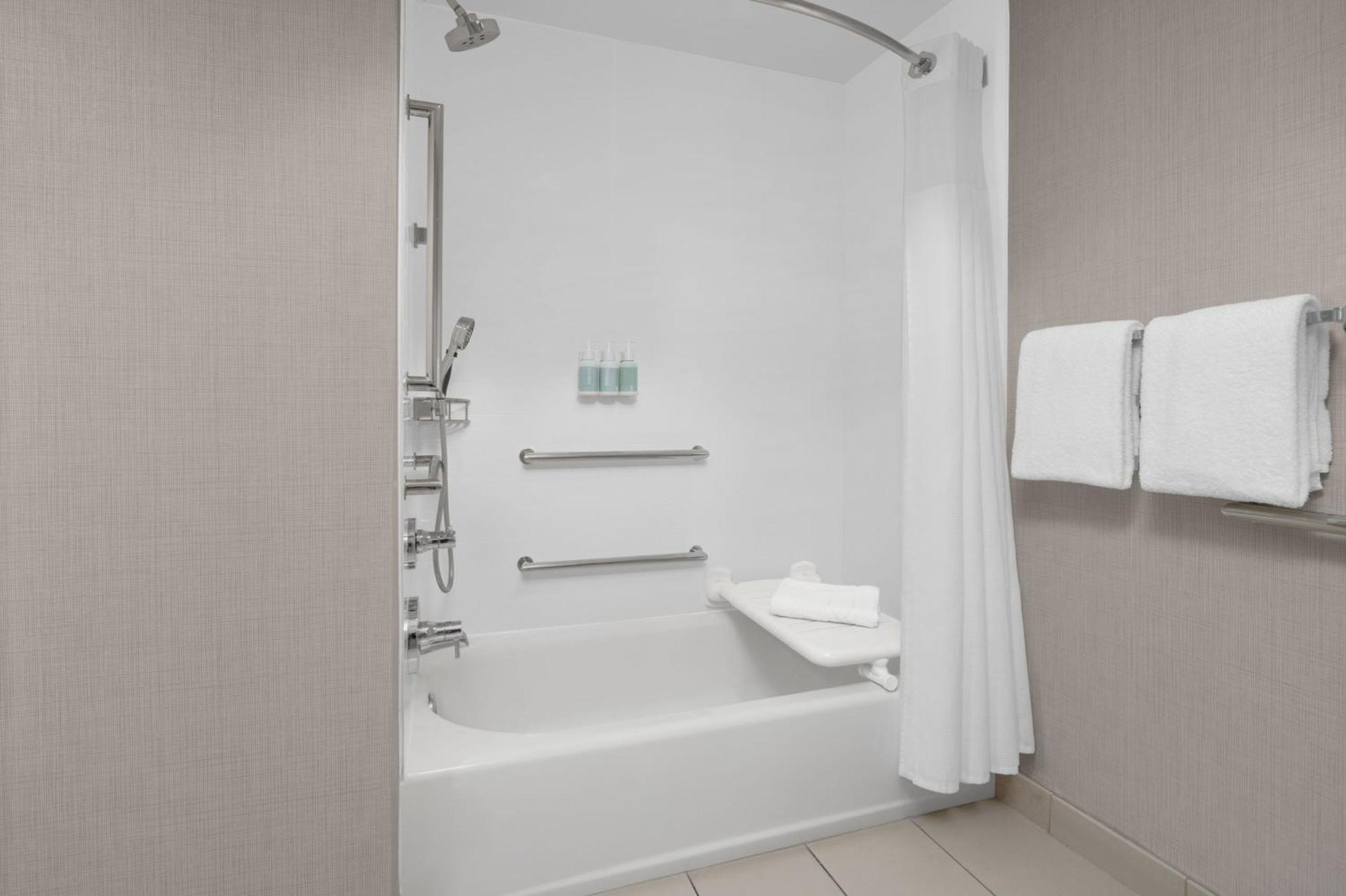 Residence Inn By Marriott Santa Clarita Valencia Exterior photo