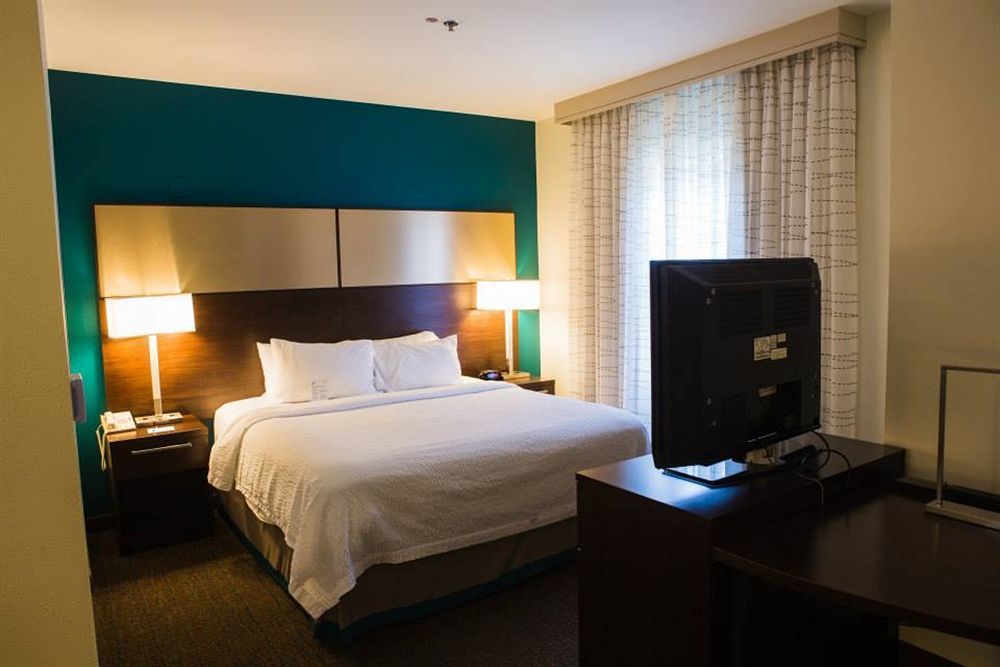 Residence Inn By Marriott Santa Clarita Valencia Exterior photo